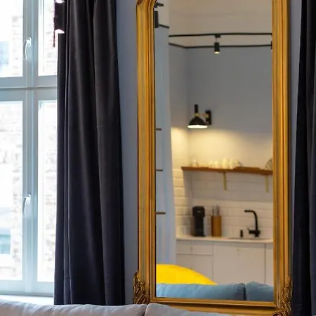 Lux Golden Praga Kepna By Renters Prestige * ורשה