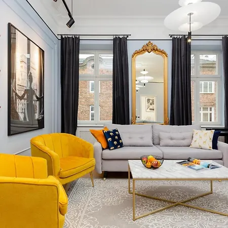 Lux Golden Praga Kepna By Renters Prestige * ורשה